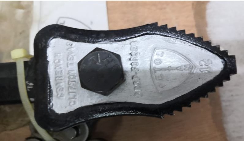 Llave de tenazas de cadena reversible de extremo doble, capacidad de tubo de 1/4" - 2 1/2" – Double-End Chain Tongs, 1/4 in. to 2 1/2 in. Pipe Capacity - Image 3