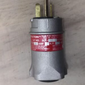 Clavija 3 Polos 2 Cables 20A, 250VAC Alumino – Plug, 3P2W 20A, 250VAC Aluminum