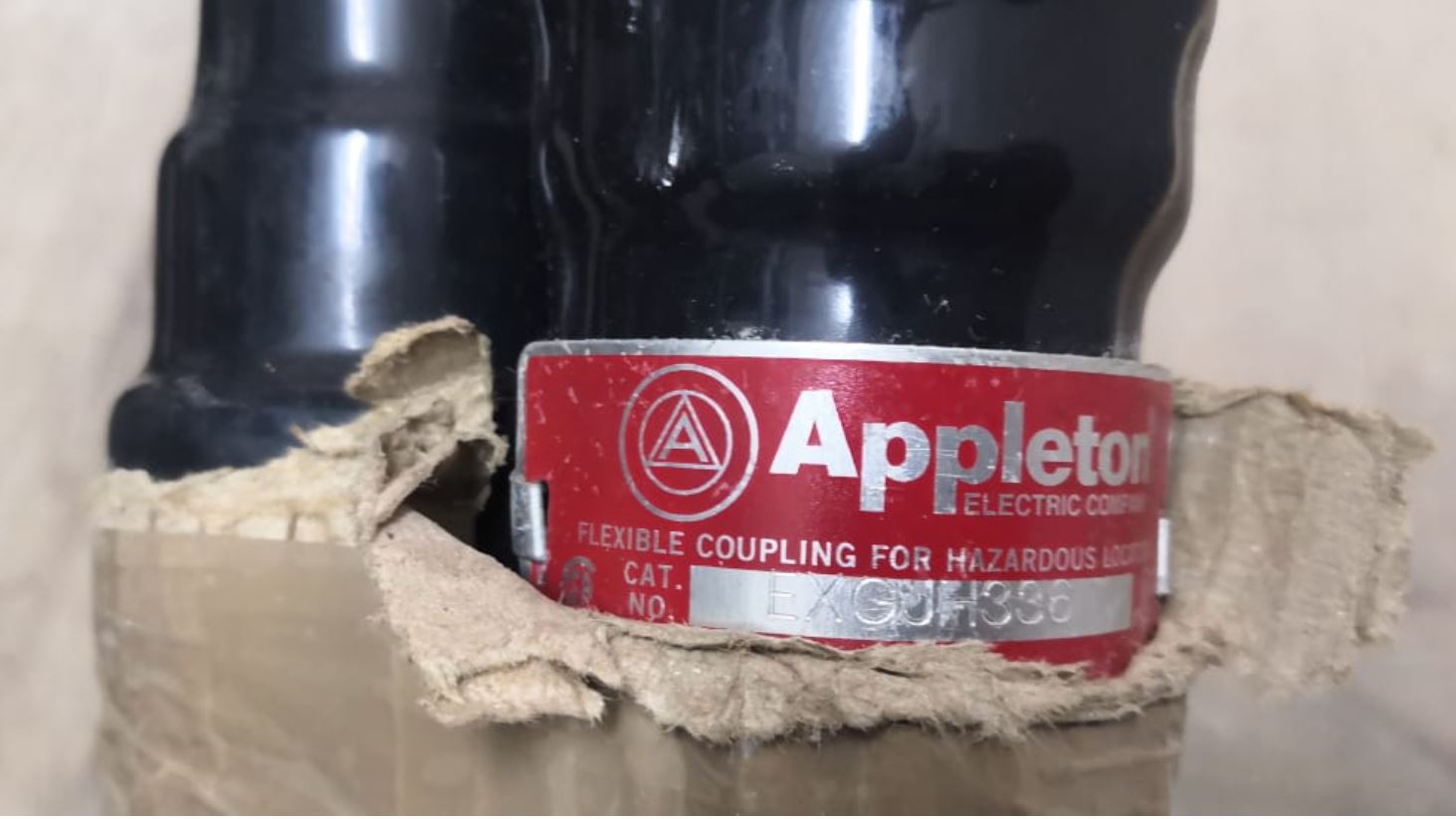 Acoplamiento flexible p/areas peligrosas 1" x 36" Long, recubierto de PVC – Flexible Coupling, 1" x 36" Long, Explosionproof PVC Coated - Image 3